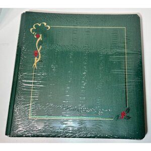 Creative Memories 12x12 Green Holly Christmas Premiere Holiday Album & 15 Pages
